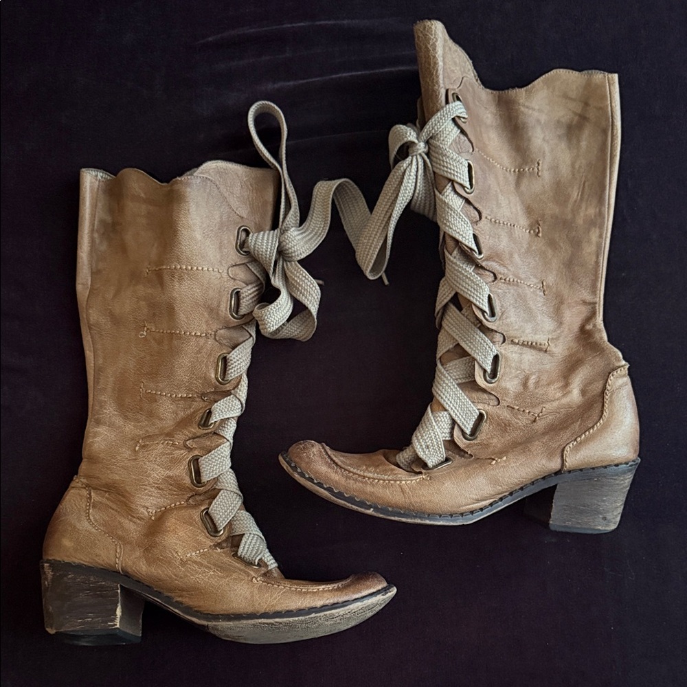 Vintage Tan Lace-Up Leather Boots